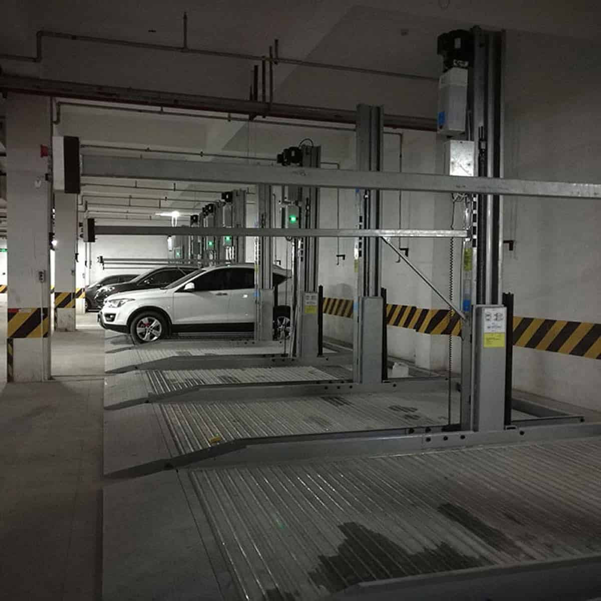 西區(qū)建設(shè)立體車庫解決社區(qū)停車難